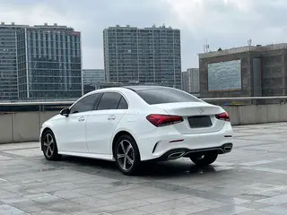 Mercedes-Benz A-Class 2022 Reforma A 200 L Edición de moda de coche deportivo exterior foto 6 Mercedes-Benz A-Class 2022 Reforma A 200 L Edición de moda de coche deportivo exterior foto 6