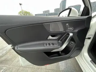 Mercedes-Benz A-Class 2022 Reforma A 200 L Edición de moda de coche deportivo interior foto 13 Mercedes-Benz A-Class 2022 Reforma A 200 L Edición de moda de coche deportivo interior foto 13