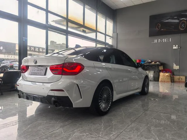 BMW 1 Series 2020 120i M Sports suit exterior photo 5