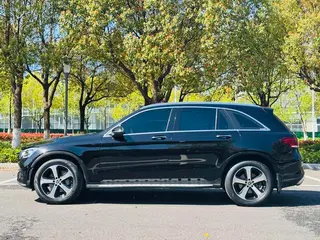 Mercedes-Benz GLC 2022 Tres cambios GLC 260 L 4MATIC Dinámico exterior foto 4