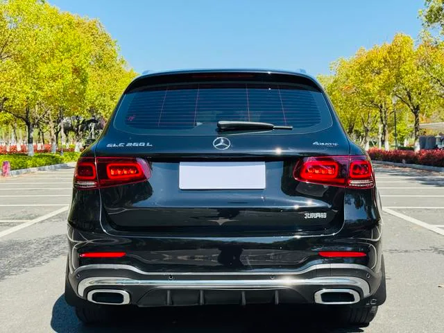 Mercedes-Benz GLC 2022 Tres cambios GLC 260 L 4MATIC Dinámico exterior foto 7