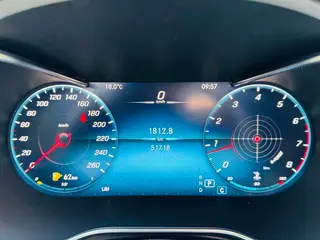 Mercedes-Benz GLC 2022 Tres cambios GLC 260 L 4MATIC Dinámico interior foto 12