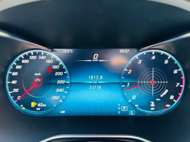 Mercedes-Benz GLC 2022 Tres cambios GLC 260 L 4MATIC Dinámico interior foto 12