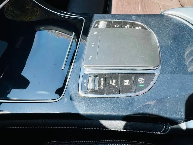 Mercedes-Benz GLC 2022 Tres cambios GLC 260 L 4MATIC Dinámico interior foto 13