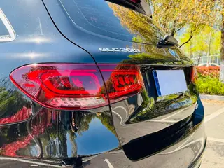 Mercedes-Benz GLC 2022 Tres cambios GLC 260 L 4MATIC Dinámico interior foto 17