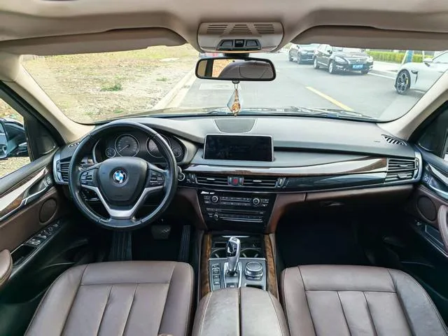 BMW X5 2017 xDrive35i Elegant style exterior photo 4