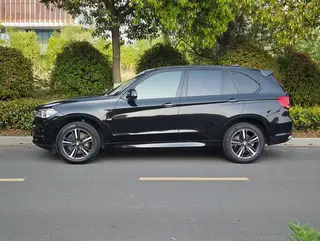 BMW X5 2017 xDrive35i Estilo elegante exterior foto 4