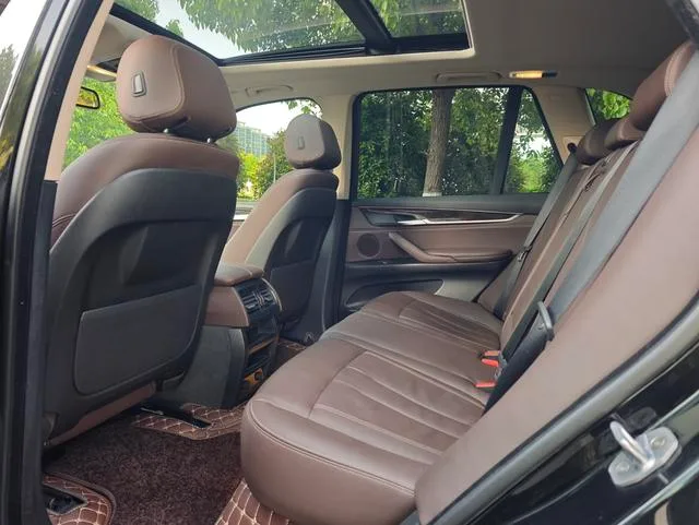 BMW X5 2017 xDrive35i Estilo elegante exterior foto 10