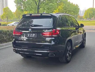 BMW X5 2017 xDrive35i Estilo elegante interior foto 19