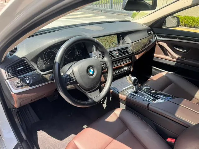 BMW 5 Series 2014 525Li Luxury Design Set exterior photo 5 BMW 5 Series 2014 525Li Luxury Design Set exterior photo 5