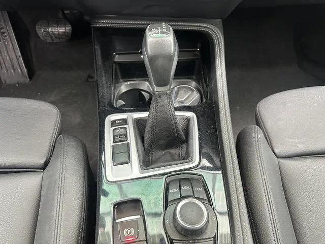BMW 1 Series 2018 118i Sporty interior photo 11