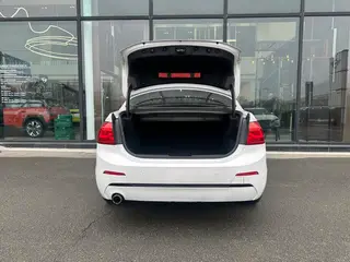 BMW 1 Series 2018 118i Sporty interior photo 15