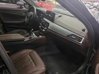 BMW 5 Series 2022 530Li Leading Type M Sports suit exterior photo 5 BMW 5 Series 2022 530Li Leading Type M Sports suit exterior photo 5
