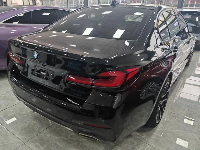 BMW 5 Series 2022 530Li Leading Type M Sports suit interior photo 7 BMW 5 Series 2022 530Li Leading Type M Sports suit interior photo 7