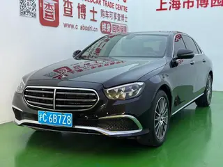 Mercedes-Benz E-Class 2022 E 260 L Coche exterior foto 1 Mercedes-Benz E-Class 2022 E 260 L Coche exterior foto 1