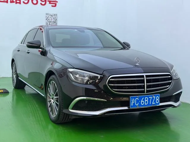 Mercedes-Benz E-Class 2022 E 260 L Coche exterior foto 3 Mercedes-Benz E-Class 2022 E 260 L Coche exterior foto 3