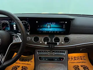 Mercedes-Benz E-Class 2022 E 260 L Coche interior foto 12 Mercedes-Benz E-Class 2022 E 260 L Coche interior foto 12