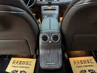 Mercedes-Benz E-Class 2022 E 260 L Coche interior foto 14 Mercedes-Benz E-Class 2022 E 260 L Coche interior foto 14