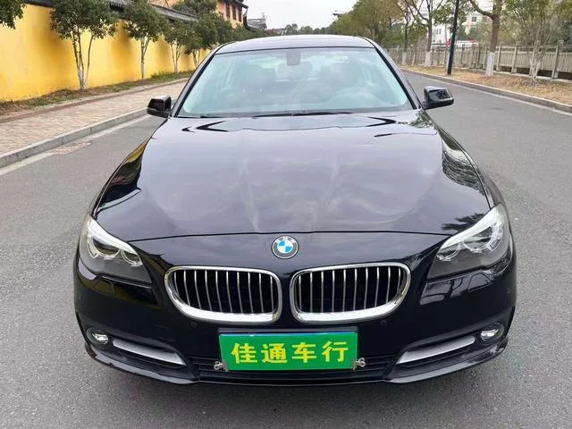 BMW 5 Series 2014 520Li Elegant style exterior photo 2