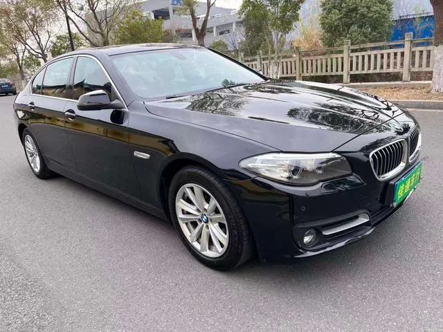 BMW 5 Series 2014 520Li Elegant style exterior photo 3