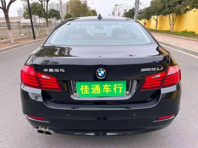 BMW 5 Series 2014 520Li Elegant style exterior photo 6