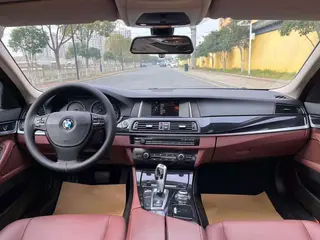 BMW 5 Series 2014 520Li Elegant style interior photo 14