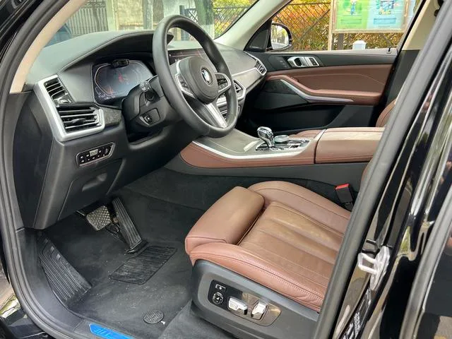 BMW X5 2021 Mise à jour xDrive40i Type de luxe M Ensemble de sport extérieur photo 4 BMW X5 2021 Mise à jour xDrive40i Type de luxe M Ensemble de sport extérieur photo 4