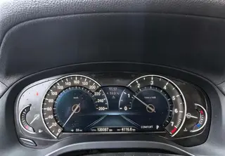 BMW X3 2019 xDrive25i M Sports suit interior photo 18