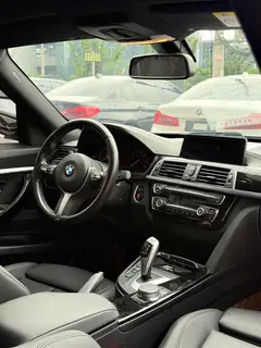 BMW 3 Series GT 2019 320i M Sports suit exterior photo 5