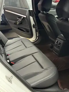 BMW 3 Series GT 2019 320i M Sports suit interior photo 8