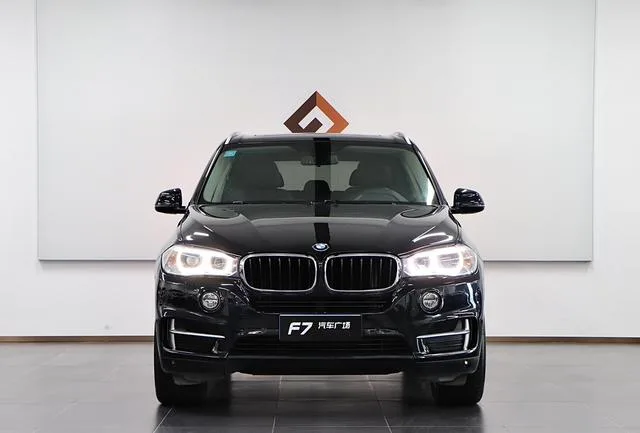 BMW X5 2014 xDrive35i Estilo elegante exterior foto 2