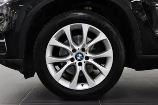 BMW X5 2014 xDrive35i Estilo elegante exterior foto 8