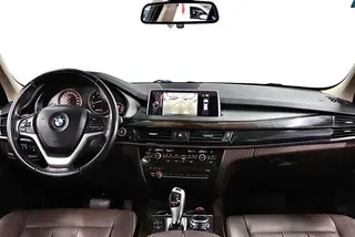 BMW X5 2014 xDrive35i Estilo elegante interior foto 19