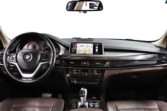BMW X5 2014 xDrive35i Estilo elegante interior foto 19