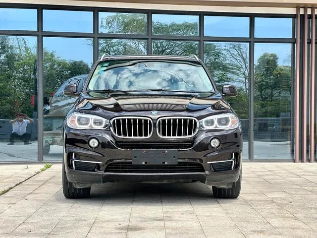 BMW X5 2017 xDrive28i exterior photo 2