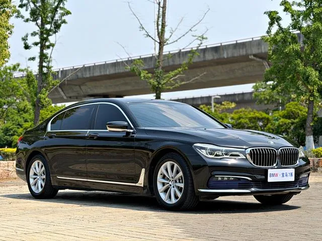 BMW 7 Series 2016 730Li Leader extérieur photo 3 BMW 7 Series 2016 730Li Leader extérieur photo 3