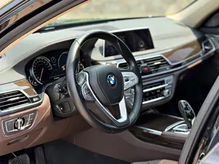 BMW 7 Series 2016 730Li Leader extérieur photo 4 BMW 7 Series 2016 730Li Leader extérieur photo 4