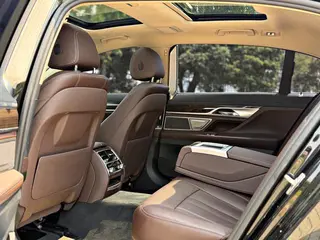 BMW 7 Series 2016 730Li Leader extérieur photo 7 BMW 7 Series 2016 730Li Leader extérieur photo 7