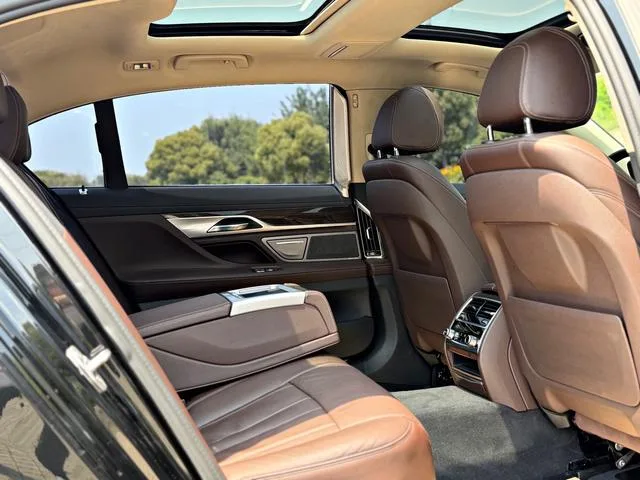 BMW 7 Series 2016 730Li Leader intérieur photo 13 BMW 7 Series 2016 730Li Leader intérieur photo 13