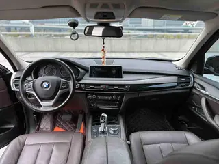 BMW X5 2018 xDrive28i interior photo 6 BMW X5 2018 xDrive28i interior photo 6