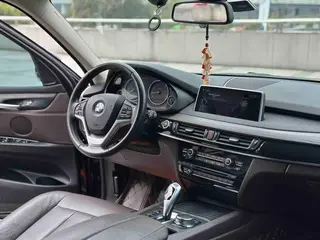 BMW X5 2018 xDrive28i interior photo 7 BMW X5 2018 xDrive28i interior photo 7