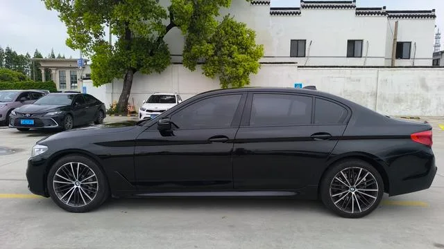 BMW 5 Series 2019 Reforma 530Li Líder M Conjunto deportivo interior foto 8 BMW 5 Series 2019 Reforma 530Li Líder M Conjunto deportivo interior foto 8
