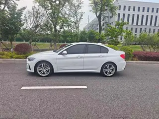 BMW 1 Series 2020 125i Leading Type M Sports suit exterior photo 4 BMW 1 Series 2020 125i Leading Type M Sports suit exterior photo 4