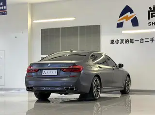 BMW 7 Series 2017 M760Li xDrive extérieur photo 7