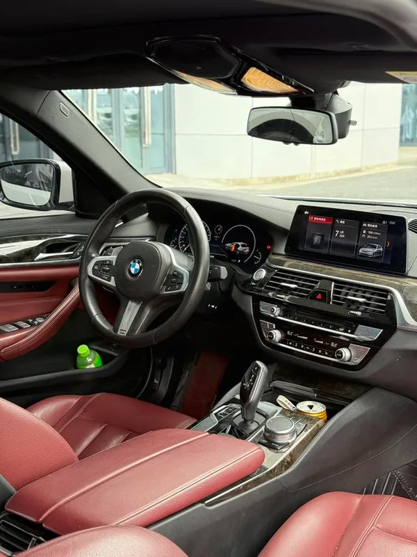 BMW 5 Series 2019 530Li xDrive M Sports suit exterior photo 4 BMW 5 Series 2019 530Li xDrive M Sports suit exterior photo 4