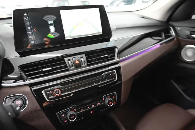 BMW X1 2022 sDrive25Li Leading Type interior photo 14