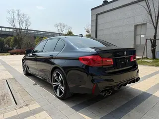 BMW 5 Series 2020 530Li Leader M Ensemble de sport intérieur photo 13 BMW 5 Series 2020 530Li Leader M Ensemble de sport intérieur photo 13