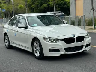 BMW 3 Series 2013 320i Fashionable exterior photo 3