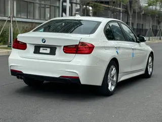 BMW 3 Series 2013 320i Fashionable interior photo 9