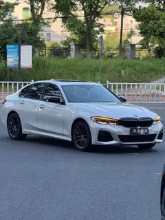 BMW 3 Series 2020 Restyling 325i M Sports Night Suit exterior photo 3